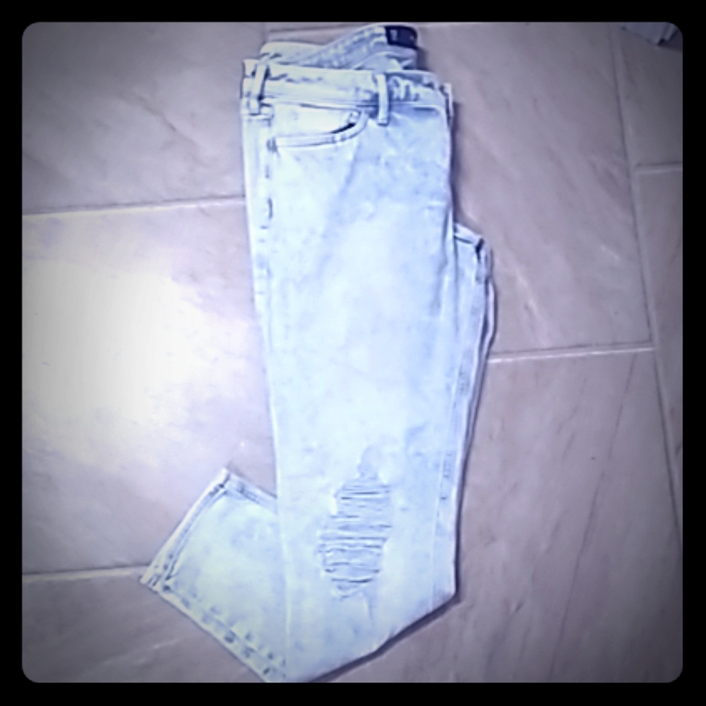 Hollister crops size 13/31